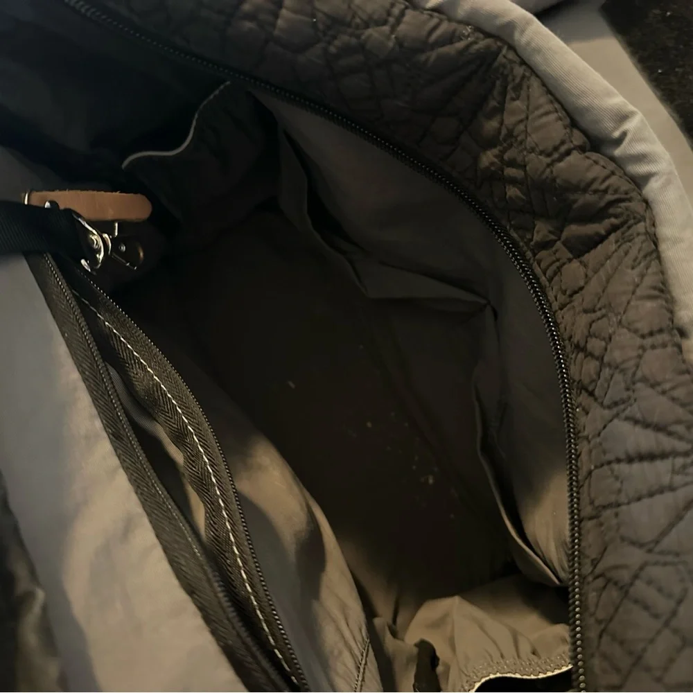 Petunia Pickle Bottom Black Quilted Flower Convertible Boxy Backpack